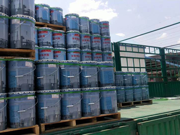 環氧(yǎng)膠泥(ní)運輸